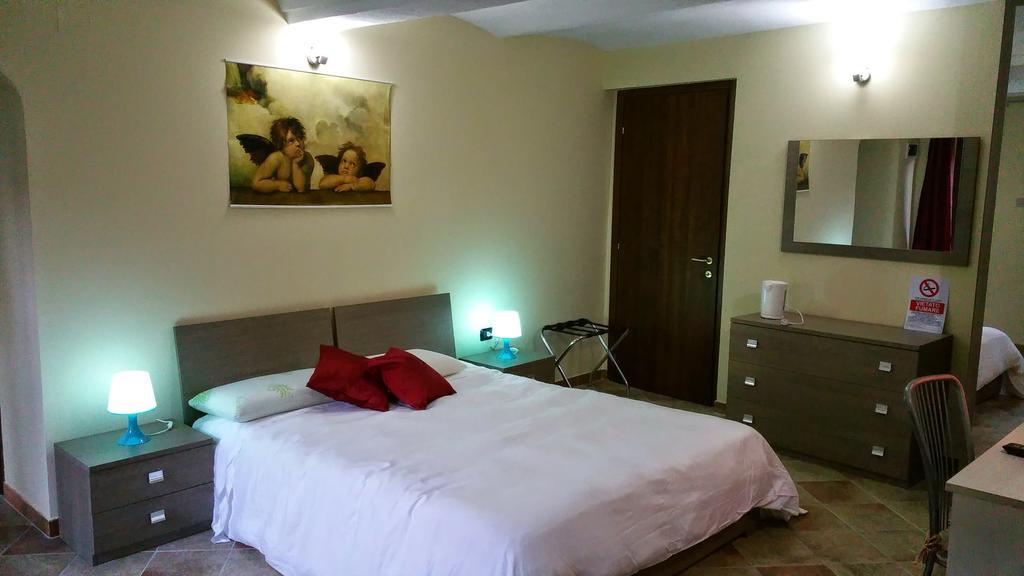 Bed And Breakfast Giaveno Ruang foto